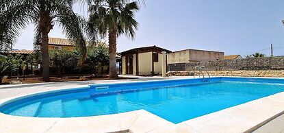 Al049 Villa Paradiso 12 Posti con Piscina Privata