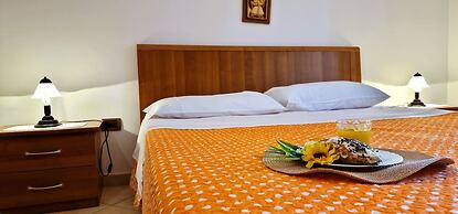 Al049 Villa Paradiso 12 Posti con Piscina Privata