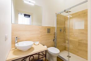 Barrio 133 - Double Bedroom in Center by Napoliapartments