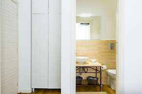 Barrio 133 - Double Bedroom in Center by Napoliapartments