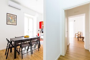 Barrio 133 - Double Bedroom in Center by Napoliapartments