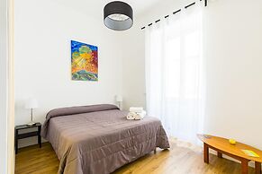 Barrio 133 - Double Bedroom in Center by Napoliapartments