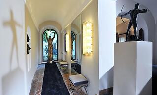 La Palazzina Santa Dorotea Splendid Rome Townhouse With Courtyard Gard