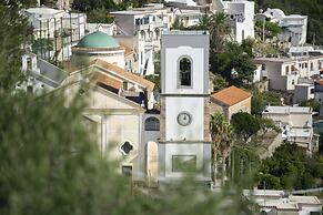 Casa Punta Paradiso - Romantic Seaside Retreat