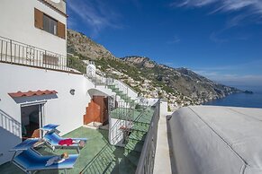 Casa Punta Paradiso - Romantic Seaside Retreat