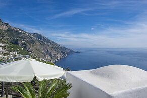 Casa Punta Paradiso - Romantic Seaside Retreat