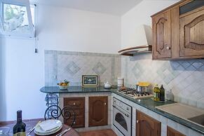 Casa Punta Paradiso - Romantic Seaside Retreat