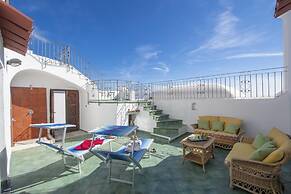 Casa Punta Paradiso - Romantic Seaside Retreat