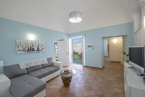 Casa Punta Paradiso - Romantic Seaside Retreat