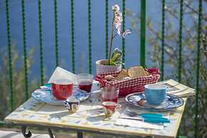 Casa Cetrangolo - Panoramic House a few Steps From the sea