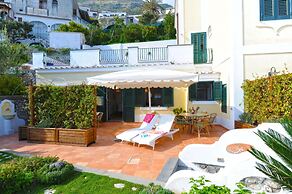 Casa Alessia - Big Terrace on the sea Ideal for Large Families