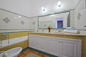 Casa Giorgia - Exclusive Panoramic Villa in the Heart of Praiano