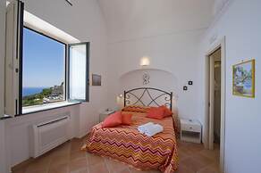 Casa Giorgia - Exclusive Panoramic Villa in the Heart of Praiano