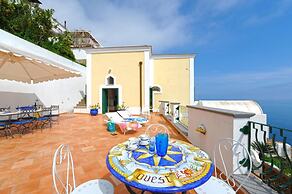 Casa Giorgia - Exclusive Panoramic Villa in the Heart of Praiano
