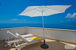 Villa Imperati - Splendid Villa With Private Pool Overlooking the sea
