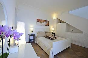 Casale Fralisa - Marvelous Terrace and hot tub With sea View