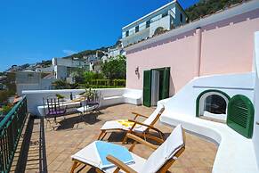 Casale Fralisa - Marvelous Terrace and hot tub With sea View