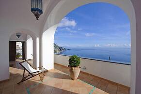 Casa Elena - In the Center of Praiano Parking Panoramic Hot tub