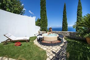Casa Elena - In the Center of Praiano Parking Panoramic Hot tub