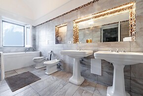 Villa Panorama - Pool Overlooking the sea and Sauna