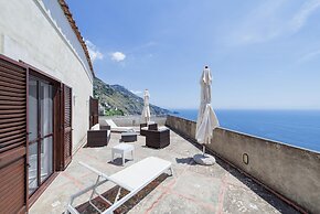 Villa Panorama - Pool Overlooking the sea and Sauna