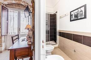 Golden Stone in Noto