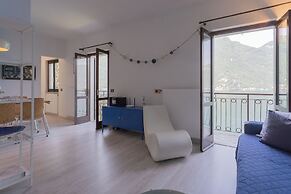 Lavarell House - Best Lake View