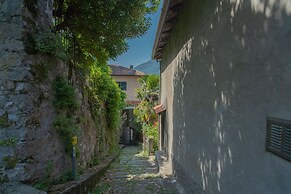 Lavarell House - Best Lake View