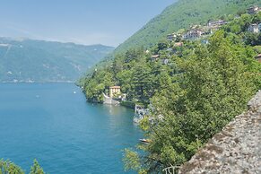 Lavarell House - Best Lake View