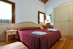 Vigneti Apartment With two Bedrooms and one Bathroom on the Second Flo