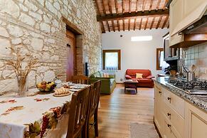 Vigneti Apartment With two Bedrooms and one Bathroom on the Second Flo