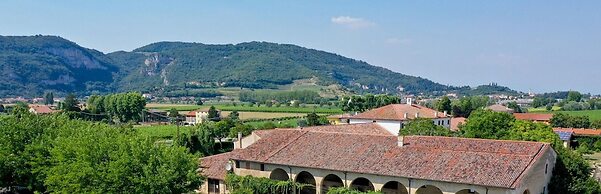 Tigli Apartment With two Bedrooms and one Bathroom on the Second Floor