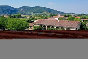 Tigli Apartment With two Bedrooms and one Bathroom on the Second Floor