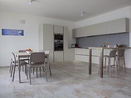 C0-e569-lbag97a2 - Dream Lake Apartment 1