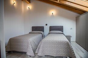 C0-e569-lbag97b2 - Dream Lake Apartment 2