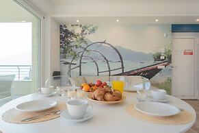 Valarin Como Luxory Apartment Wellness