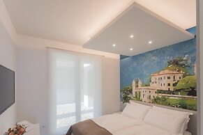 Valarin Como Luxory Apartment Wellness