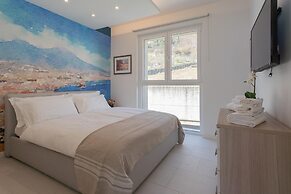 Valarin Napoli Luxory Apartment Wellness