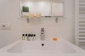 Valarin Roma Luxory Apartment Wellness