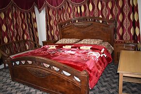 Snow Land Hotel Kaghan