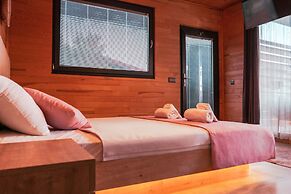 The Luxury Shelters