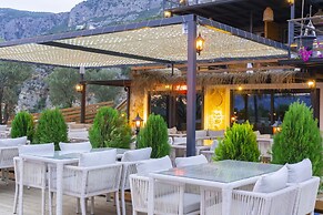 The Luxury Shelters
