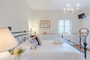 Villa Elizabeth an Hill Retreat