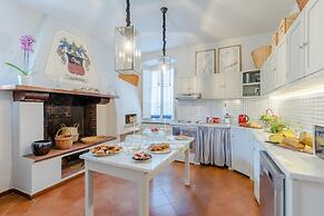 Villa Elizabeth an Hill Retreat