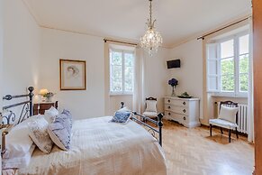 Villa Elizabeth an Hill Retreat