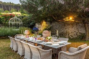 Villa Elizabeth an Hill Retreat