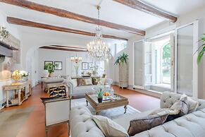 Villa Elizabeth an Hill Retreat