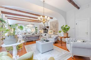 Villa Elizabeth an Hill Retreat