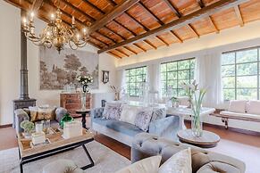 Villa Elizabeth an Hill Retreat