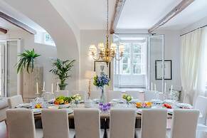 Villa Elizabeth an Hill Retreat